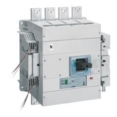 Legrand (422587) DPX³ 1600 çekmeceli tip 4P kompakt için ön terminal